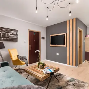 4 Season Apartman